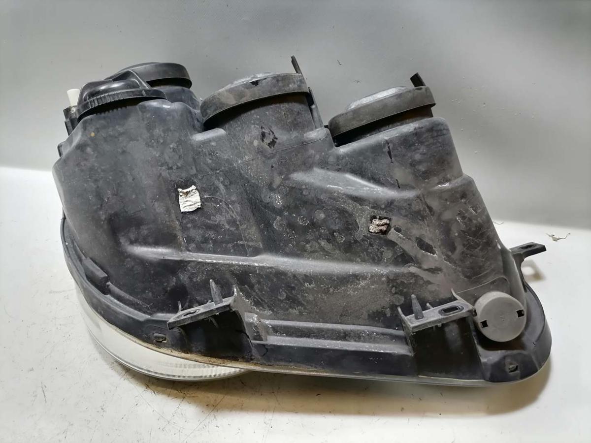 VW Polo 9N1 original Scheinwerfer vorn links Halogen Bj.2002